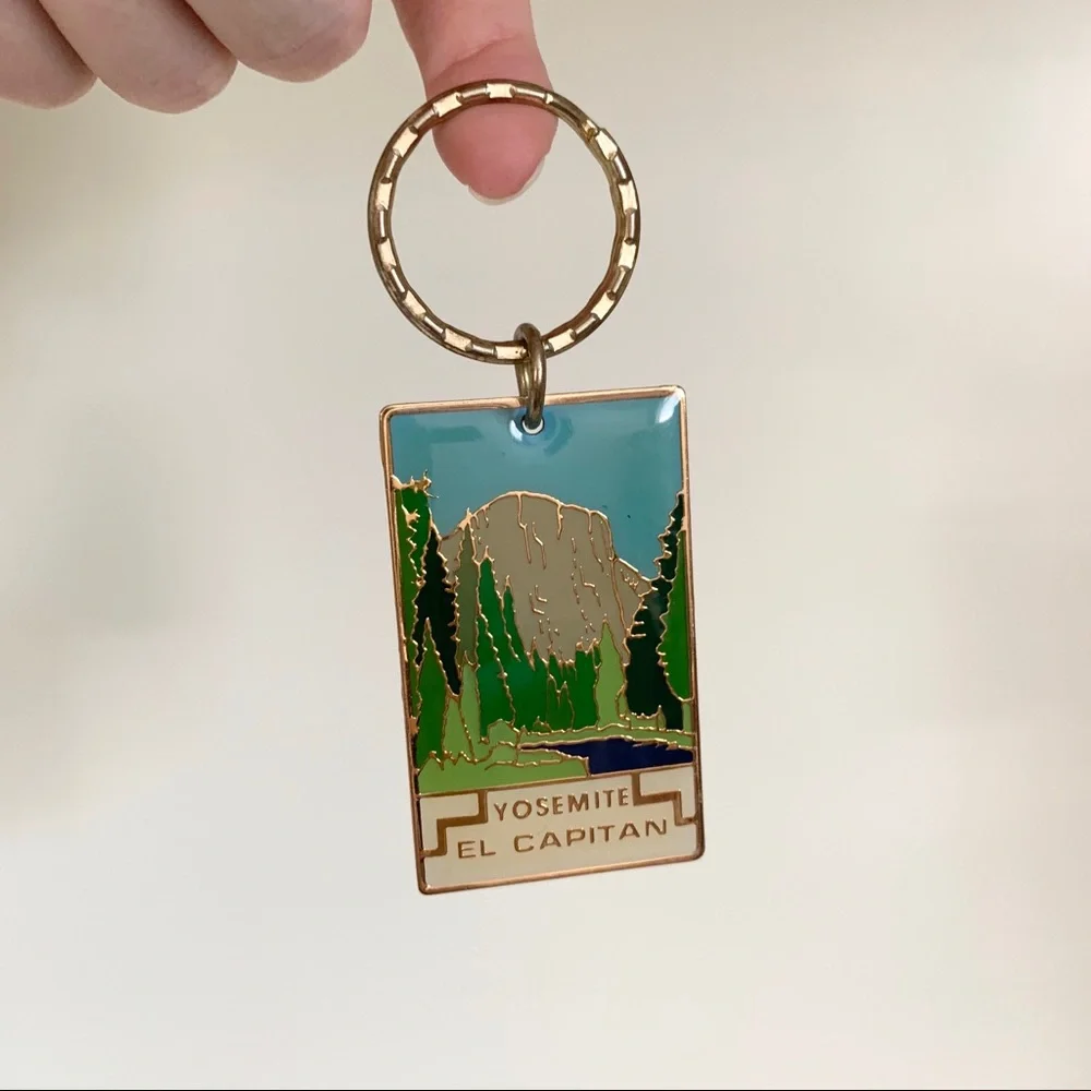 Vintage 90’s Yosemite key chain